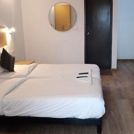 Hotel Amrita Chennai Esterno foto