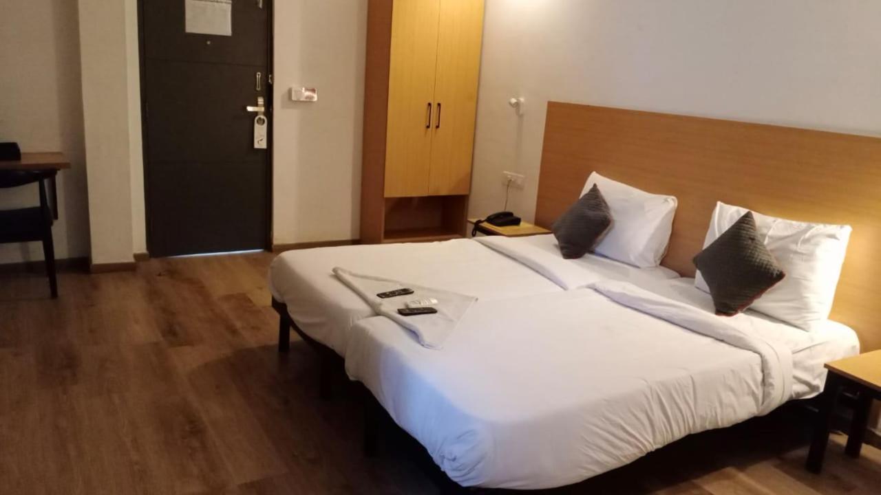 Hotel Amrita Chennai Esterno foto