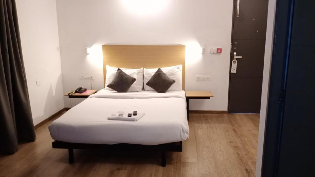 Hotel Amrita Chennai Esterno foto